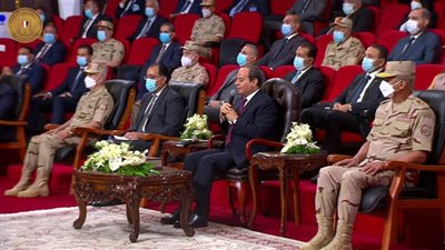 السيسي يوجه بعمل التوعية الصحية اللازمة للفتيات قبل الإنجاب 
