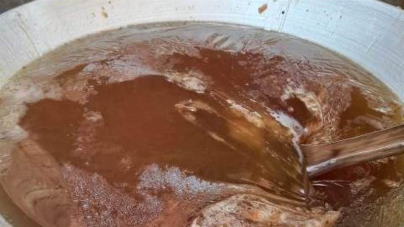 عسل جلوكوز داخل مصنع