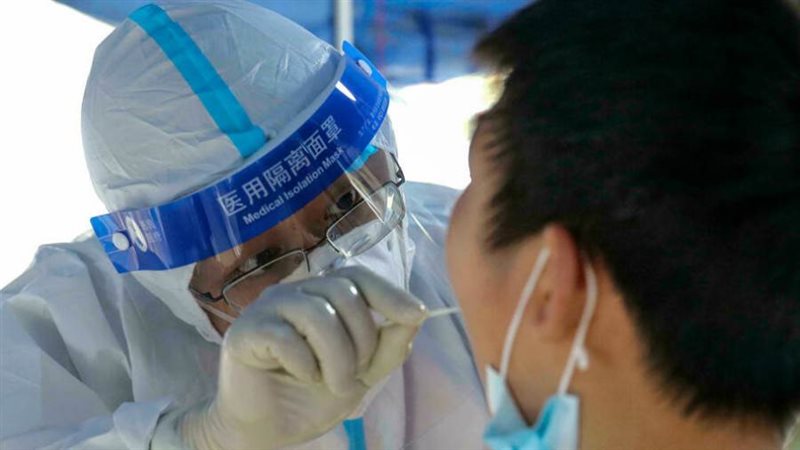 الصين تفحص مواطني