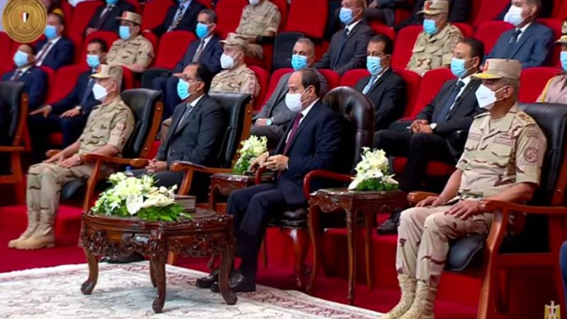 الرئيس السيسي يشهد