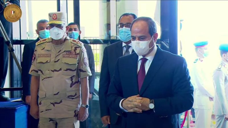 الرئيس السيسي أثناء
