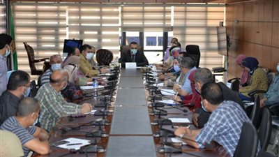 نائب محافظ الدقهلية يناقش أعمال مشروع تطوير العشوائيات