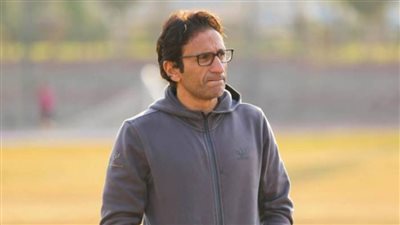 أحمد سامي يذاكر إنبي ويحفز لاعبي سموحة قبل عودة الدوري