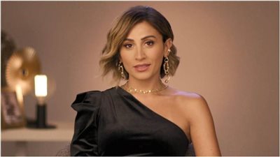 دينا الشربيني عارضة أزياء لأول مرة.. إليك التفاصيل