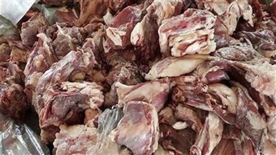 إعدام أكثر من نصف طن منتجات غذائية و4 آلاف لتر خل وعصائر مغشوشة بأسوان