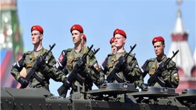 روسيا تعيد تطعيم نحو 20 ألف جندي ضد كوفيد-19