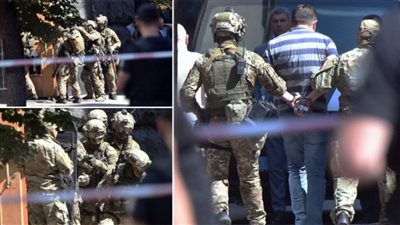 عاجل| الشرطة الأوكرانية تواجه شابا أقتحم مبني الحكومة وبحوزته قنبلة