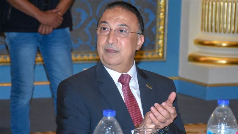 اللواء محمود الشريف