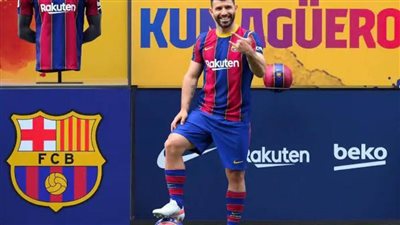 «أجويرو» يرغب في الرحيل عن برشلونة بسبب «ميسي»