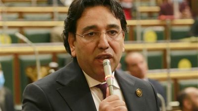 برلماني يطالب بإعادة النظر في اشتراطات البناء في القرى وتوابعها