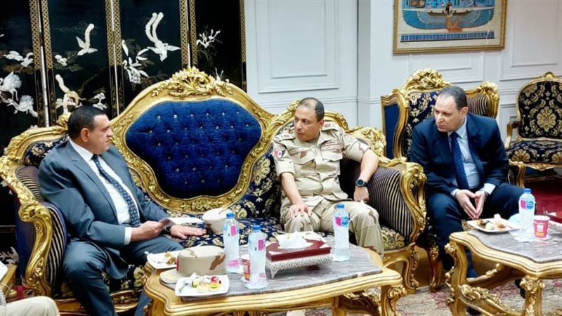 محافظ البحيرة وقائد