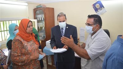 بدء اختبارات القدرات للطلاب المتقدمين للالتحاق بكلية التمريض بجامعة سوهاج