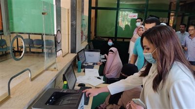 نائب محافظ البحيرة تتابع انتظام سير امتحانات محو الأمية