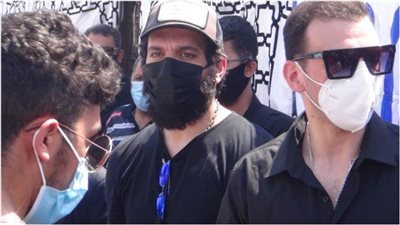 رد فعل رامي رضوان بعد مشاهدته شخصا صور قبر دلال عبد العزيز