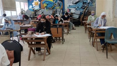 إقبال كثيف على اختبارات القدرات بكلية التربية الفنية