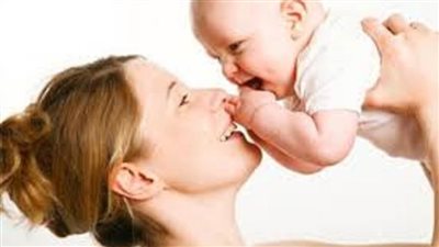 أخصائية تغذية: الاهتمام بصحة الفتاة يبدأ منذ الولادة 