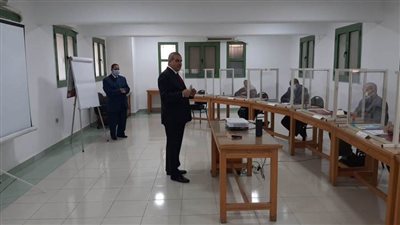 رئيس جامعة الأزهر يتفقد المجموعة التدريبية الثامنة بمركز التدريب والتطوير