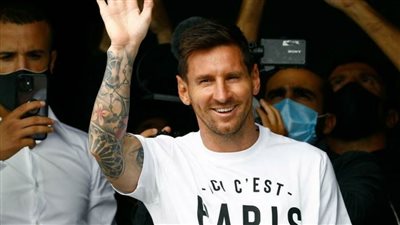 ميسي يجتاز الكشف الطبي بنجاح 