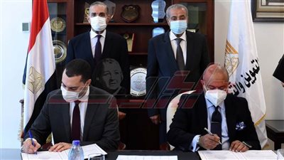 محافظ كفر الشيخ يشهد مراسم توقيع بروتوكول تعاون لتنمية وتطوير التجارة الداخلية بالمحافظة