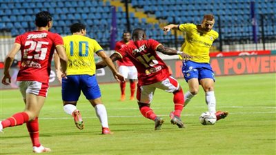 الأهلي يفقد نقطتين في سباق الصدارة بتعادل أمام الإسماعيلي