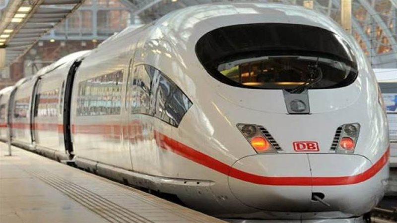 قطار المسافات الطويلة