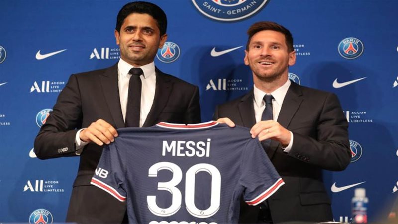 ميسي خلال تقديمه