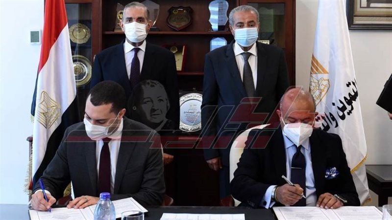 خلال توقيع البروتوكول