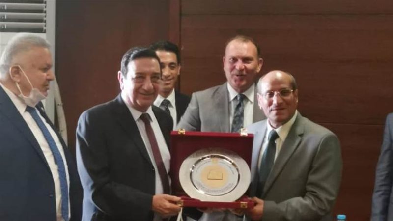 رئيسا النقض وهيئة