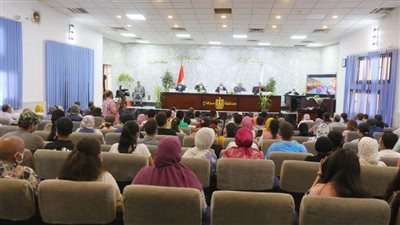 محافظ سوهاج يفتتح الندوة التعريفية الأولى لمدرسة المتفوقين للعلوم والتكنولوجيا 