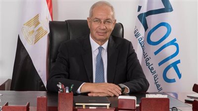 قرار جمهوري بمد خدمة يحيى زكي رئيساً لمنطقة الاقتصادية لقناة السويس