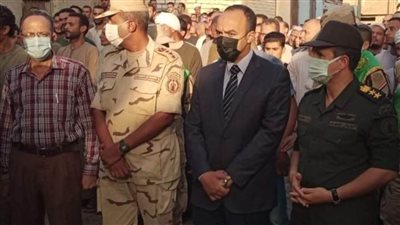 نائب محافظ المنيا يشهد تشييع جثمان شهيد الواجب الوطني بملوي