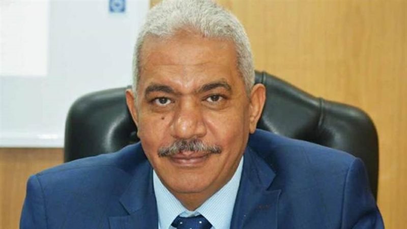 الدكتور محمود صديق