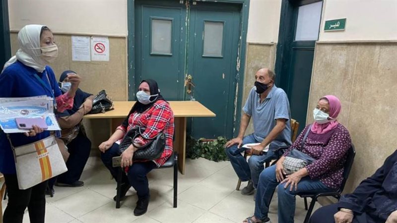 اقبال على مراكز تطعيم