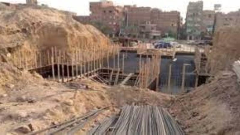 جانب من الأعمال أثناء