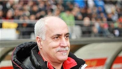 المدير الفني لاتحاد كرة القدم يزور قطاع الناشئين بالنادي الأهلي