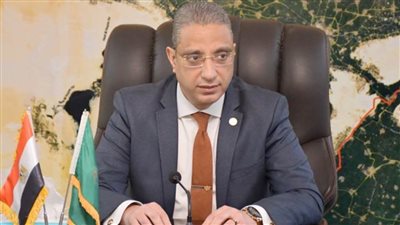 محافظ الفيوم يغلق 11 مقهى تقدم الشيشة 