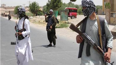 الوضع في أفغانستان ما بين تخفيض التمثيل الدبلوماسي وإخلاء السفارات