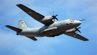 وصول أول طائرة قادمة من أفغانستان إلى روما وعلى متنها 74 شخصا