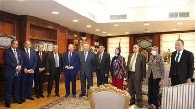 رئيس هيئة النيابة الإدارية يستقبل رئيسي هيئة قضايا الدولة ومحكمة استئناف القاهرة