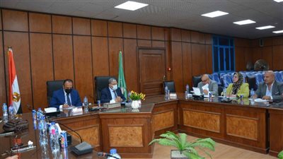 زيادة مراكز التطعيمات للمسافرين بالمنيا لاستقبال حالات كورونا