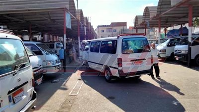 استمرار أعمال النظافة رفع الإشغالات وانتظام سير العمل بمجمع مواقف سيارات كفر الشيخ