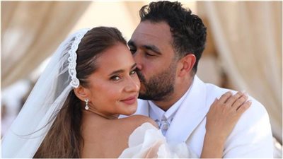 الصورة الأولى من شهر عسل نيللي كريم في نيويورك