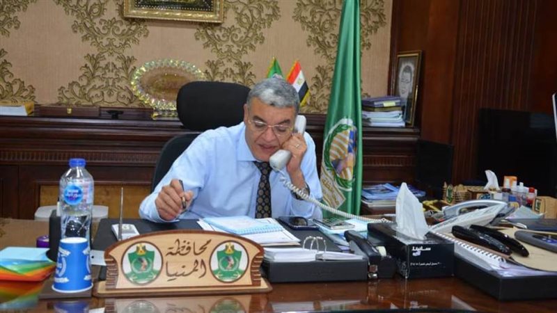 محافظ المنيا يهنئ