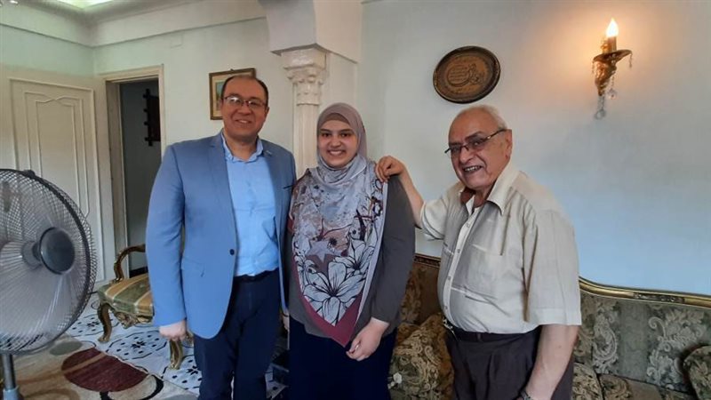 الأولي علي الثانوية