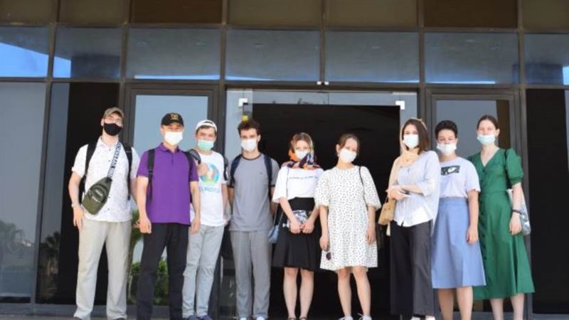 الطلاب الروس فى الجامعة