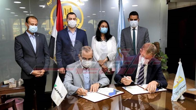 خلال توقيع البروتوكول