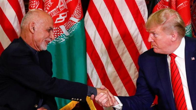 ترامب والرئيس أشرف