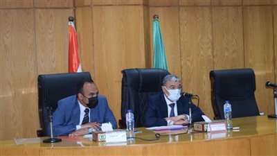 محافظ المنيا: جار تنفيذ 180 مشروعا لمد وتدعيم شبكات مياه الشرب 