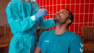 مسحة طبية لرجال يد الأهلي قبل السفر إلى المغرب للمشاركة في بطولة إفريقيا