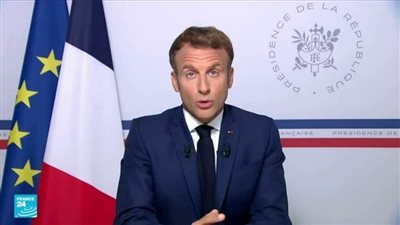 ماكرون يرحب بالأفغان الذين تم إجلاؤهم إلى فرنسا